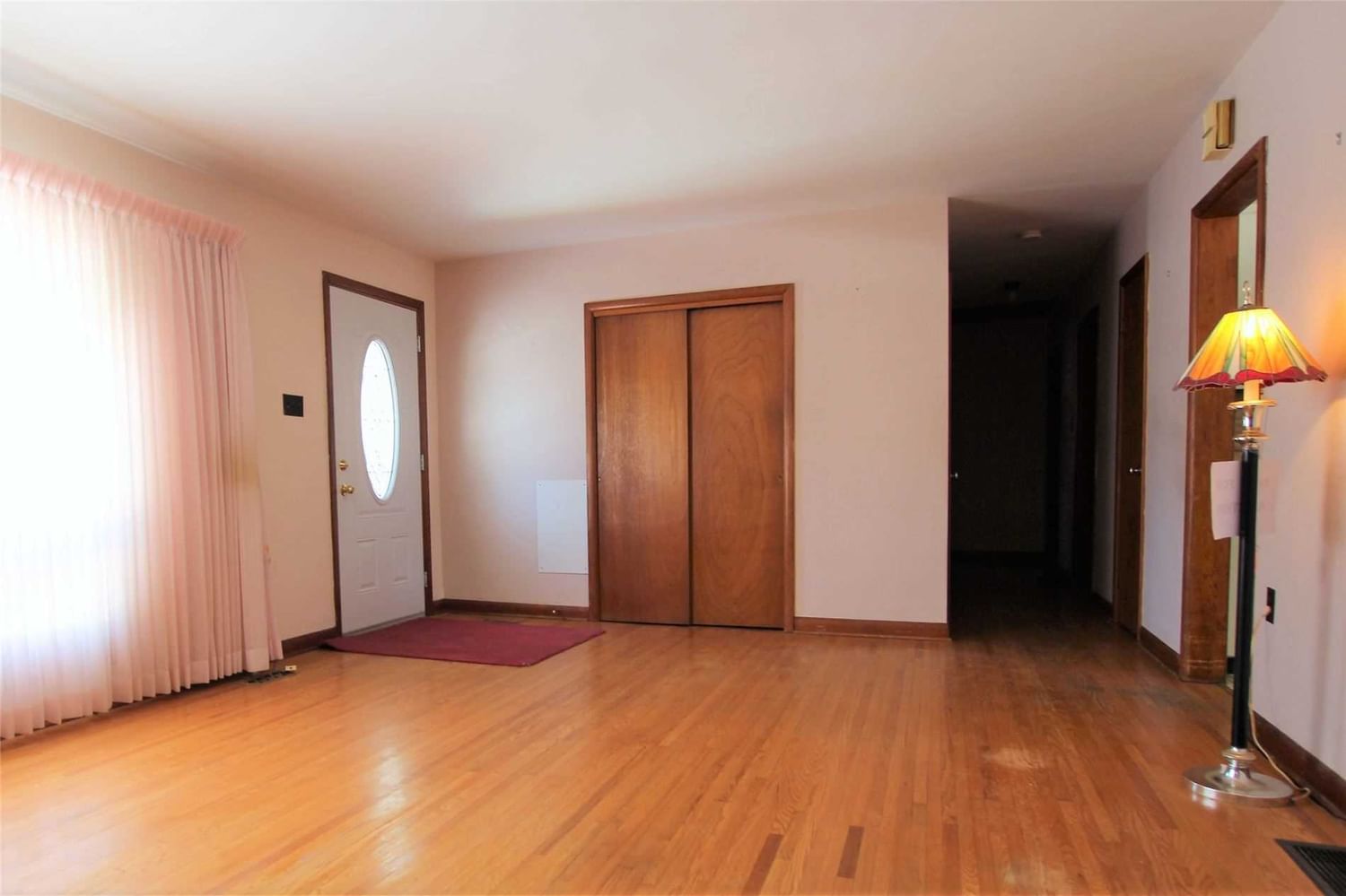 Listing Image 7