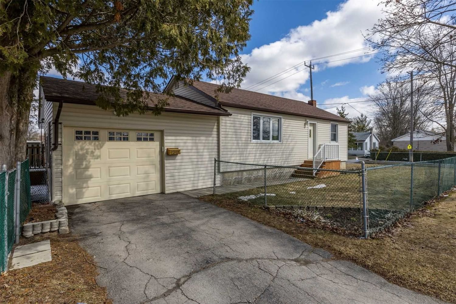Listing Image 37