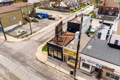 Store W/Apt/Office sold at 1064 Barton Street, Hamilton, Ontario, L8L 3E5 - Crown Point - MLS: X6001635