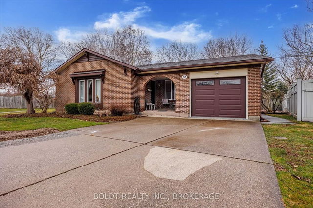 52 Greenmeadow Court
