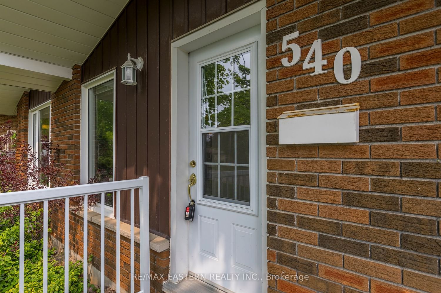 Listing Image 3
