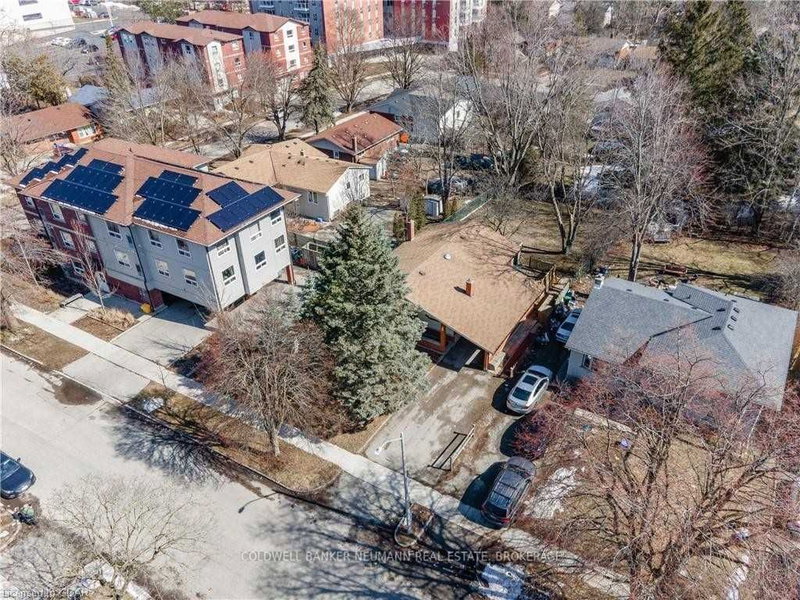 7 Cardill Cres, Waterloo, N2L 3Y7 | Image 3