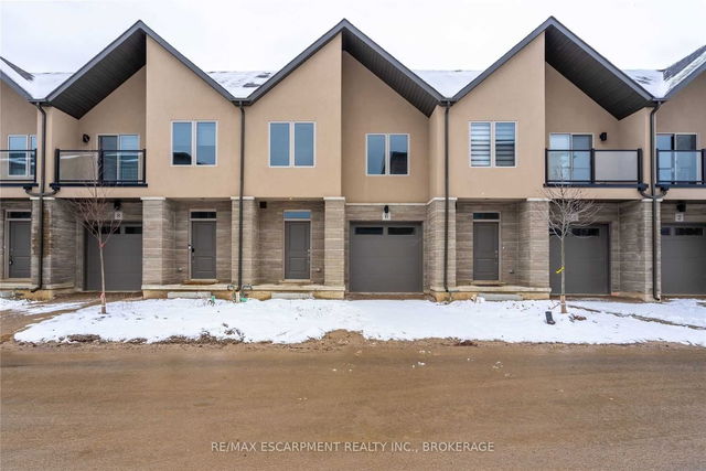 6 Bayberry Lane