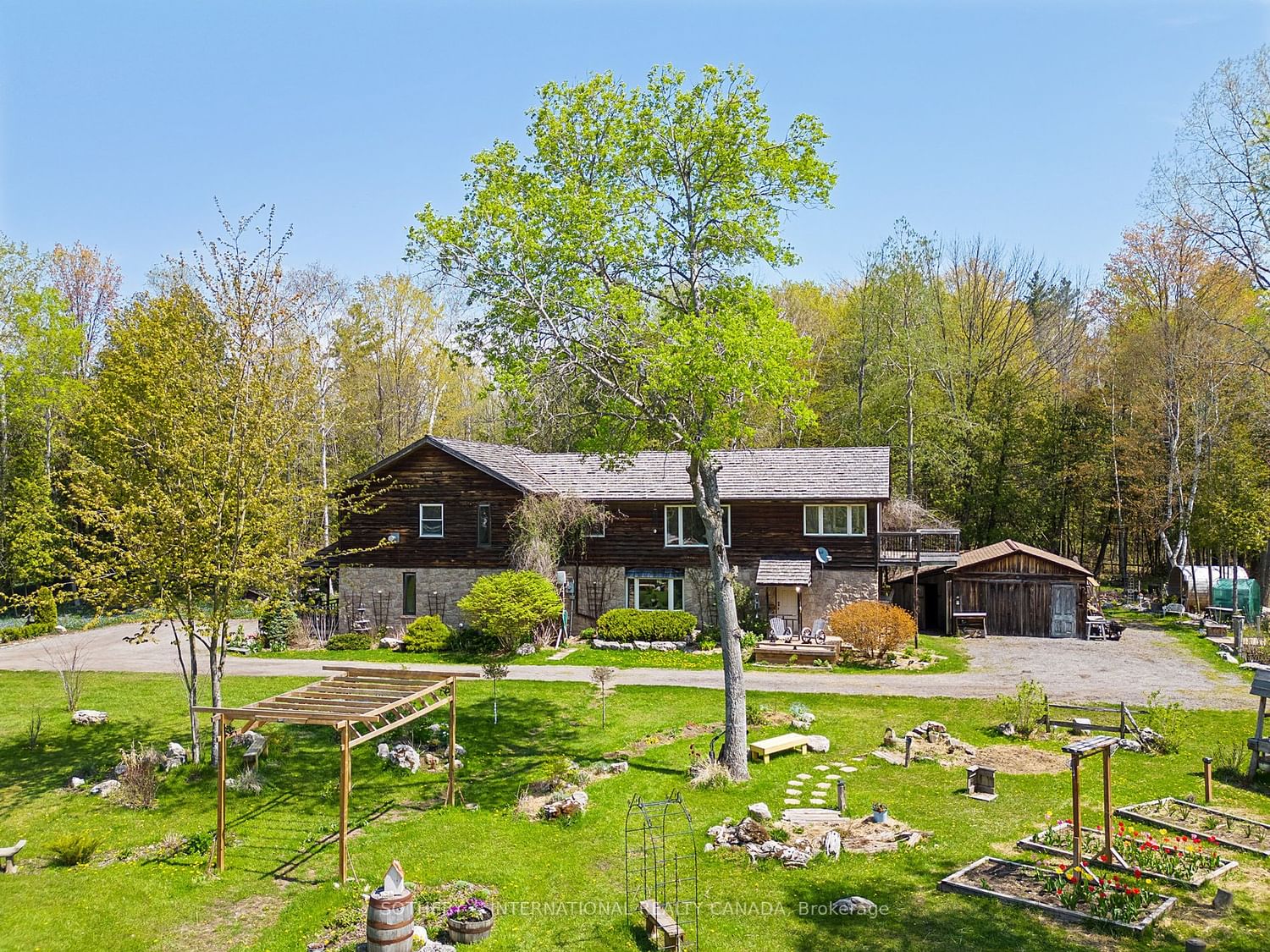Listing Image 3