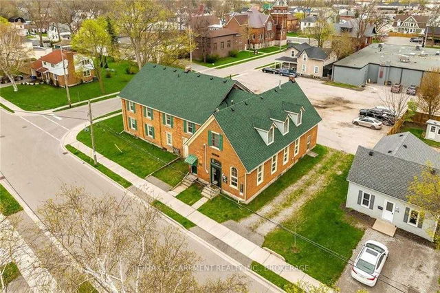 316 Maple Street