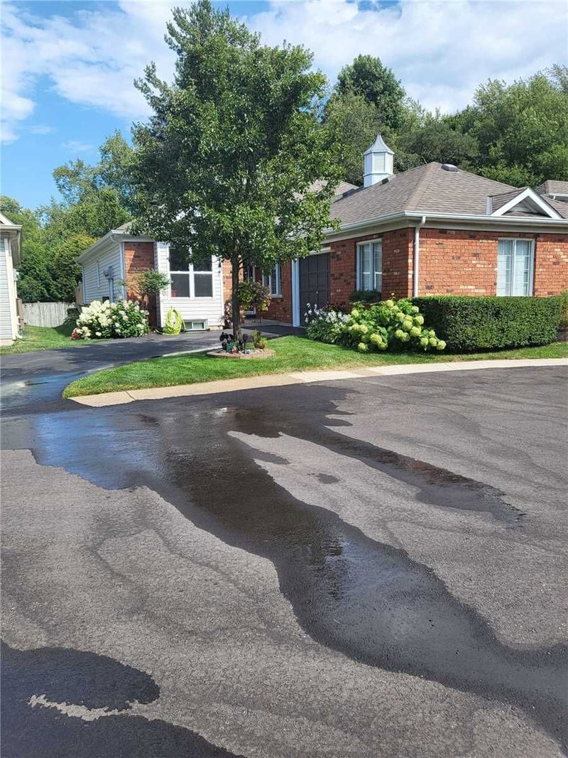 # 56 - 175 Fiddlers Green Rd, Hamilton, L9G 4X7 | Image 2