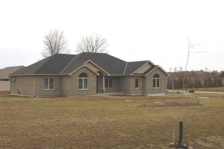 48 Rayburn Meadows Rd, East Garafraxa, L9W2Y9 | Image 2