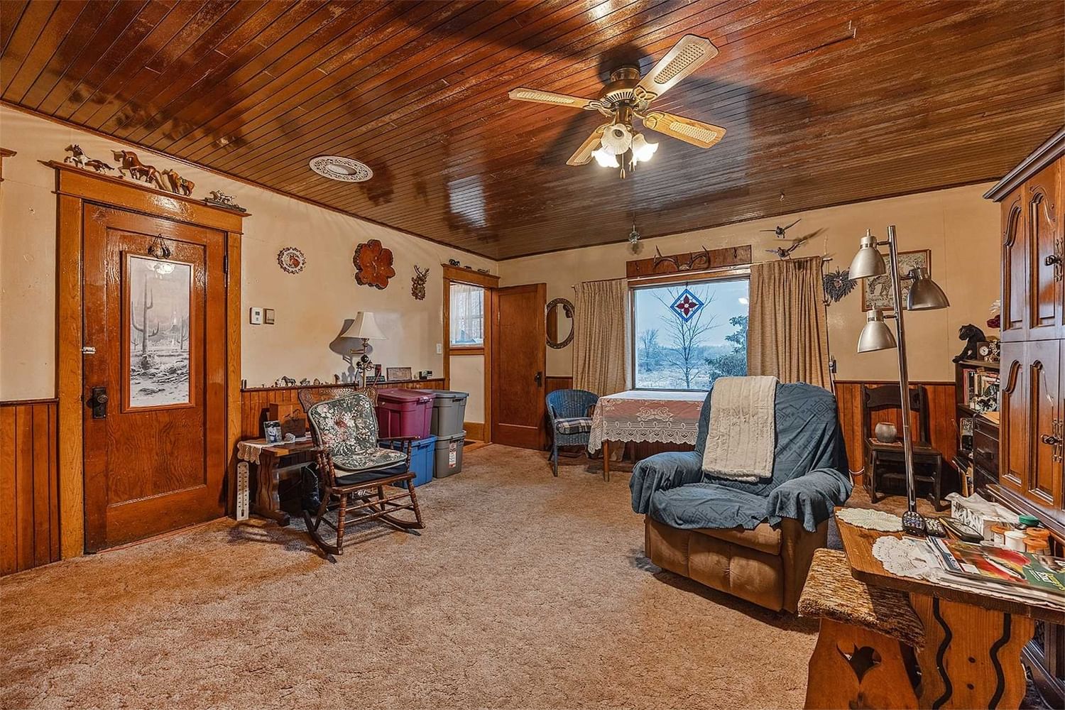 Listing photo 3