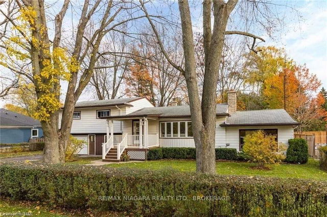 474 Simcoe Street