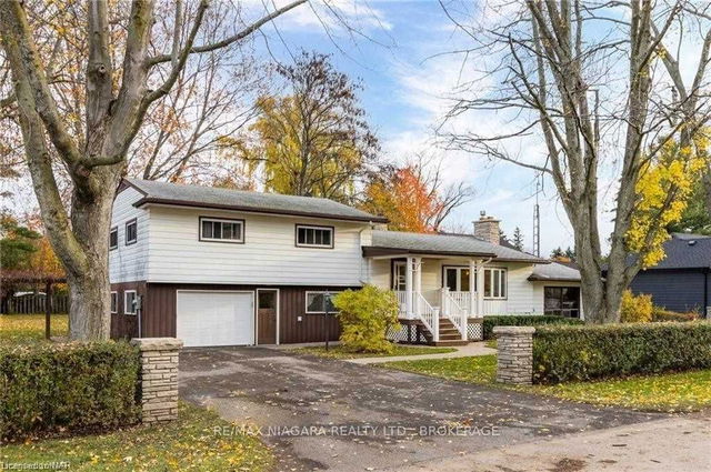 474 Simcoe Street