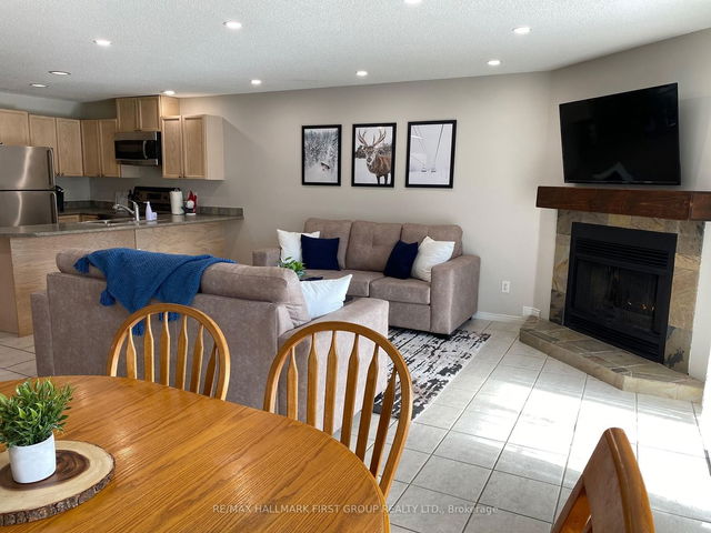 27 - 162 Settlers Way