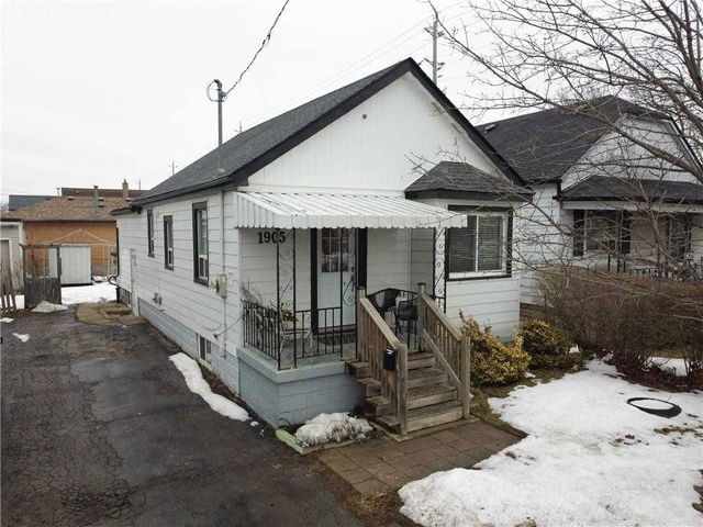 1905 Main Street