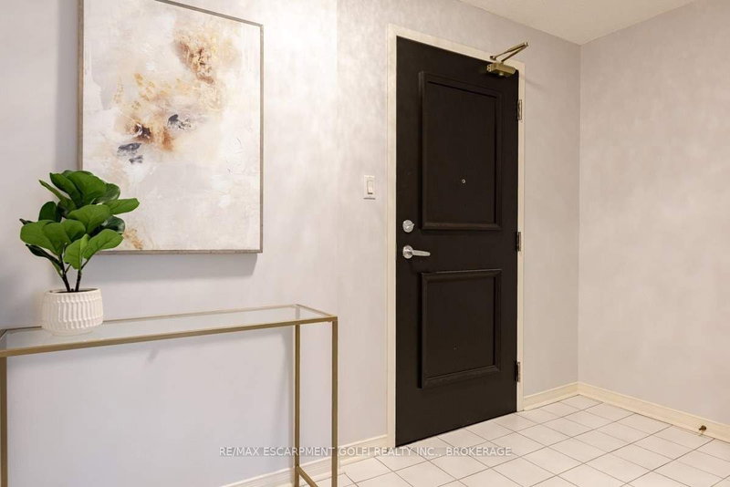 301 - 8111 Forest Glen Dr, Niagara Falls, L2H 2Y7 | Image 3