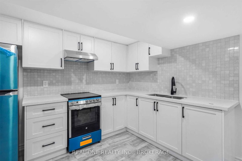 Bsmt - 22 Halam Ave, Hamilton, L8V 1Z3 | Image 3