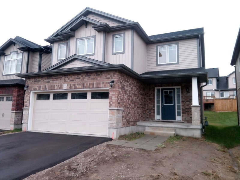 6 Castlebay St, Kitchener, N2R 0G5 | Image 2