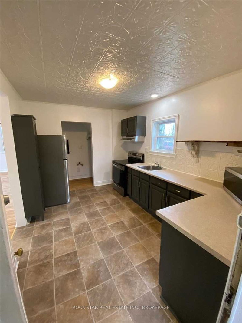 106 Chestnut St, Port Colborne, L3K 1R6 | Image 3