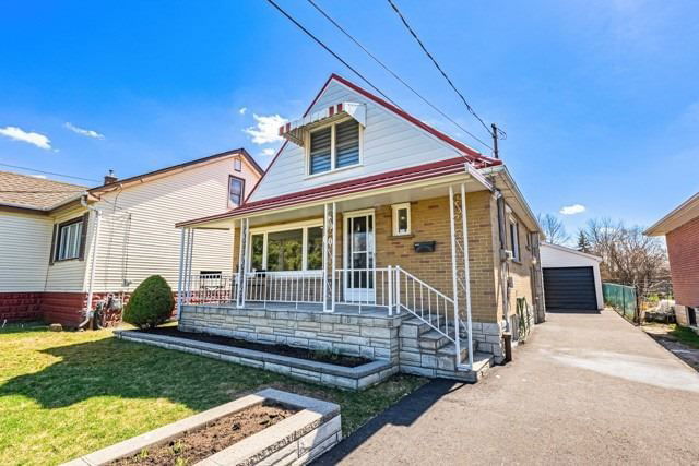 60 Howe Avenue