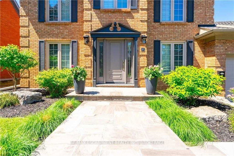 57 Mcgregor Cres, Hamilton, L9G 1B3 | Image 2