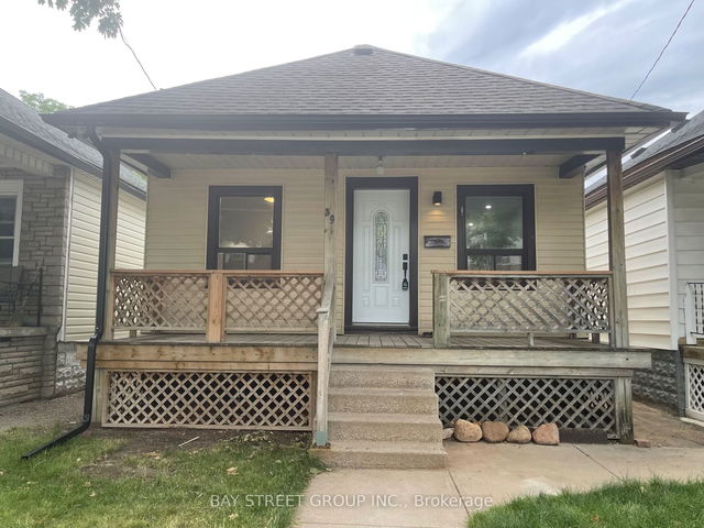 39 Huxley Avenue