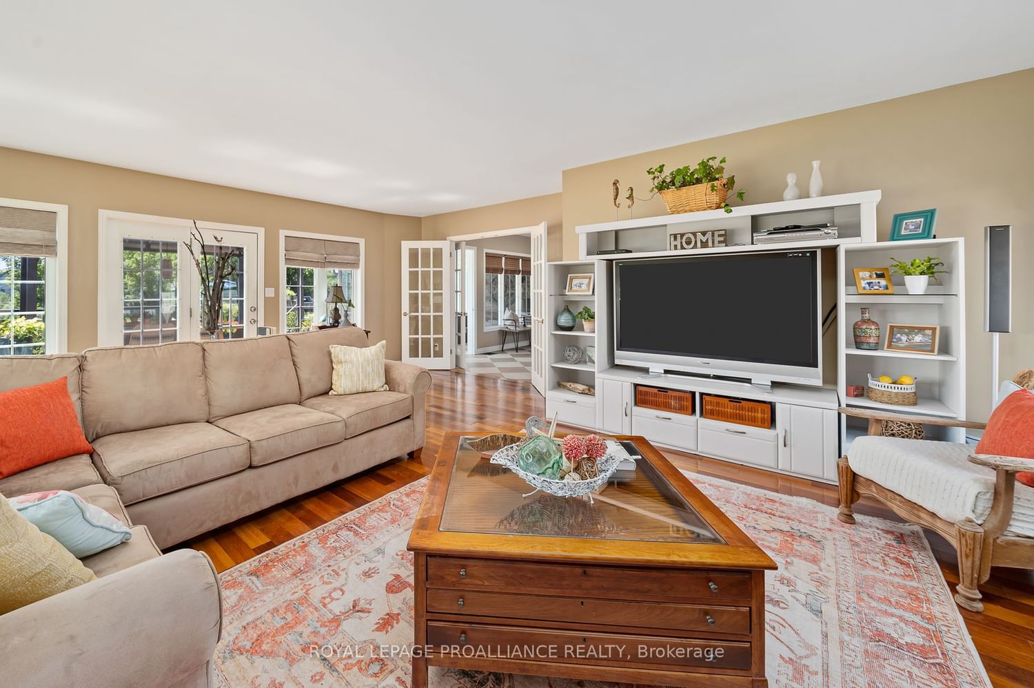 Listing Image 7