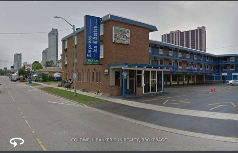 5951 Clark Ave, Niagara Falls, L2G 3W3 | Image 2