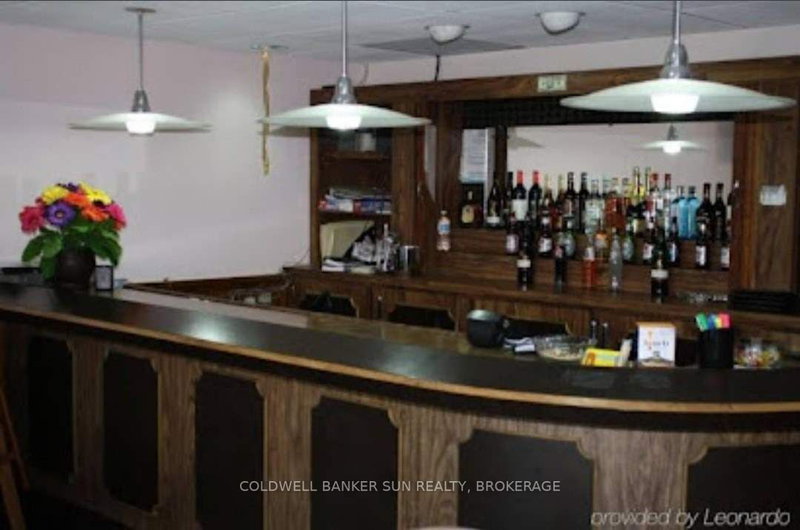 5951 Clark Ave, Niagara Falls, L2G 3W3 | Image 3