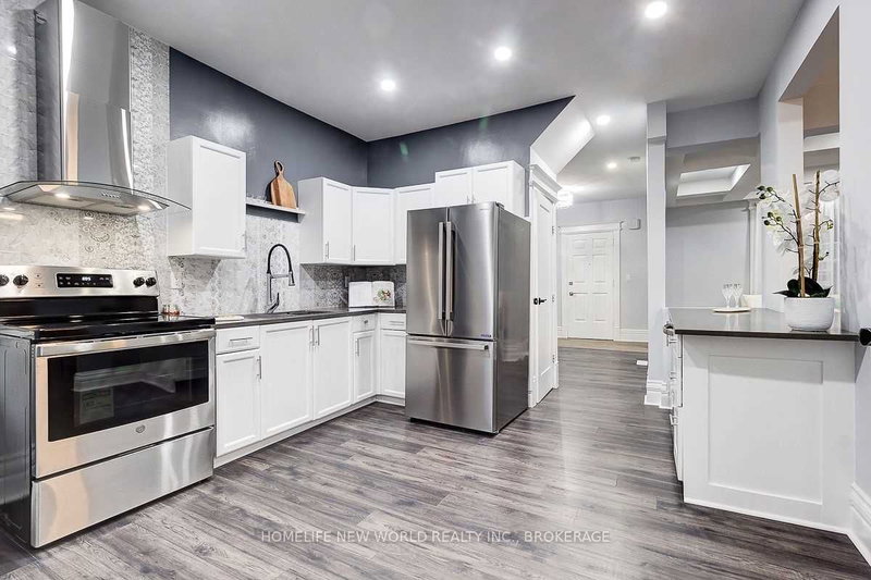 Main - 20 Sherman Ave S, Hamilton, L8M 2P4 | Image 2