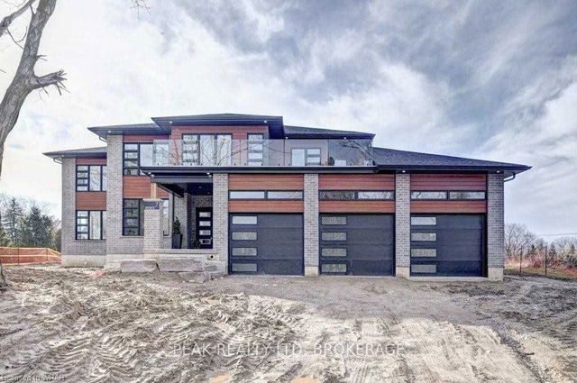 7 Redford Drive