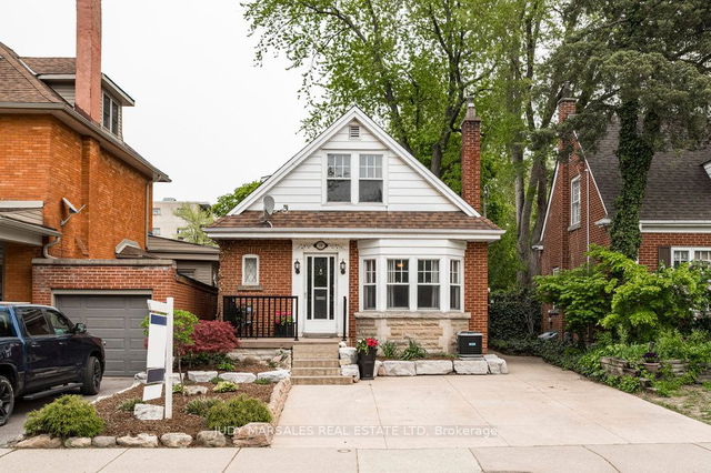 19 Hyde Park Avenue