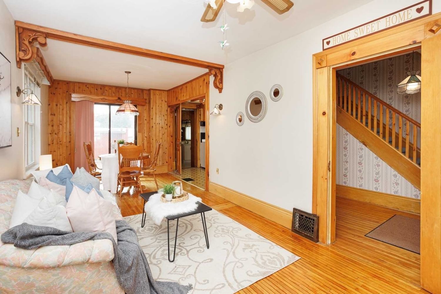 Listing Image 7