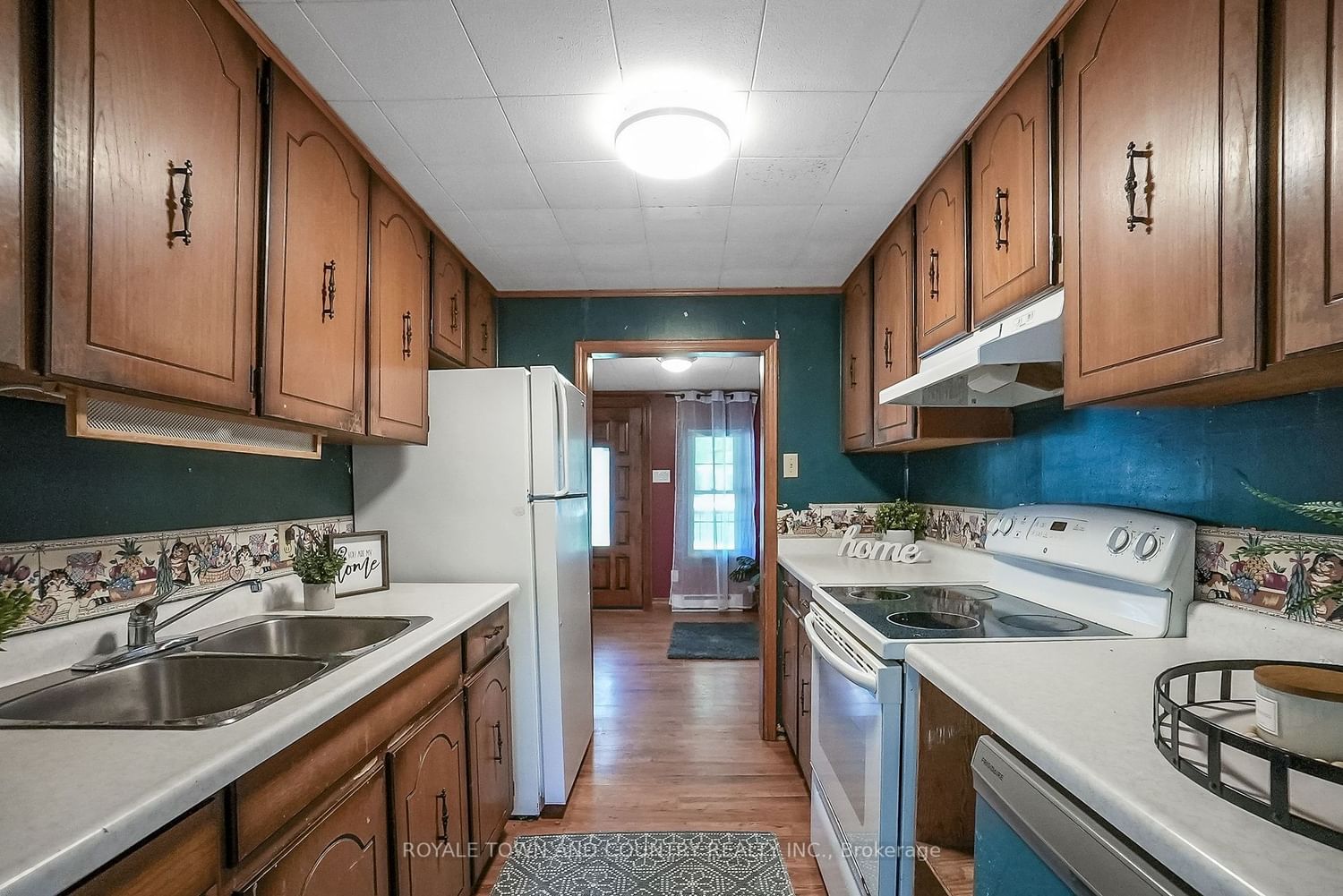 Listing Image 7