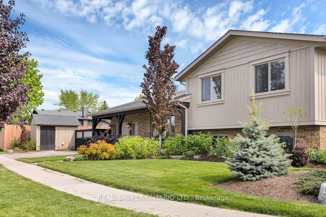 18 Peregrine Crescent