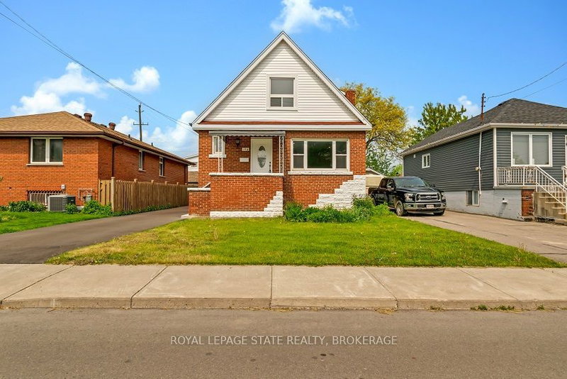 146 Craigroyston Rd, Hamilton, L8K 3K1 | Image 3