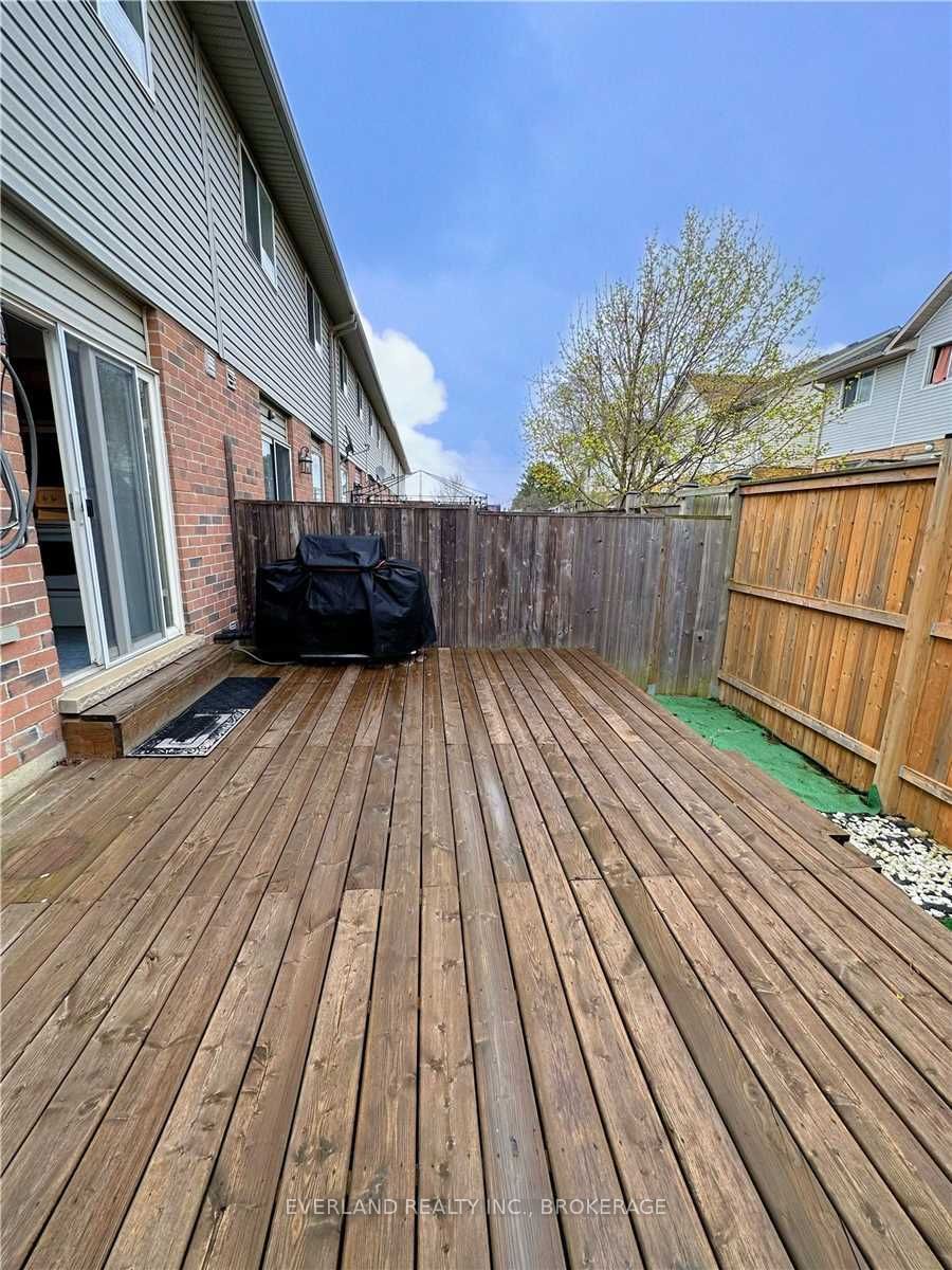 Listing Image 28