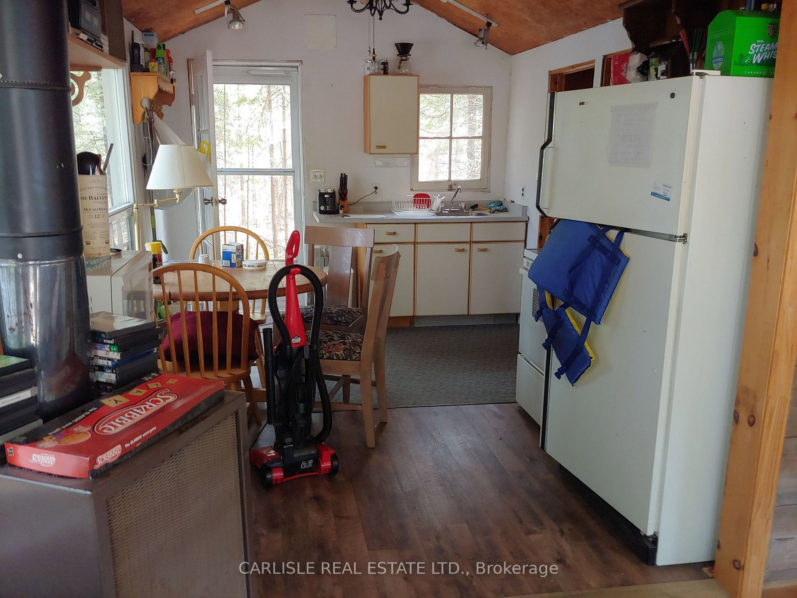 Listing Image 7