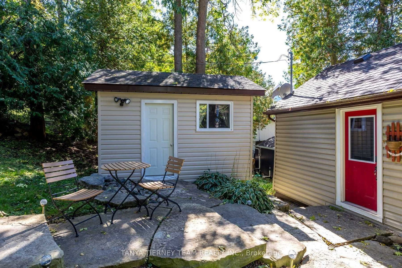 Listing Image 7