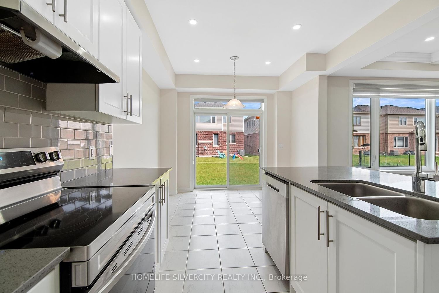 Listing Image 18