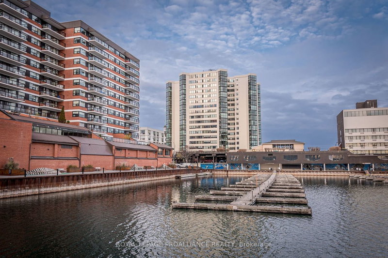 1602 - 185 Ontario St, Kingston, K7L 2Y7 | Image 2