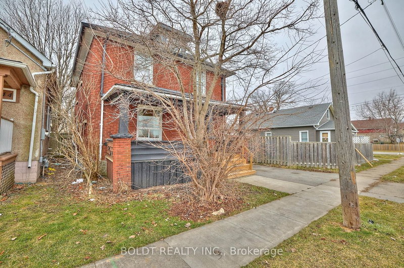 246 Davis St, Port Colborne, L3K 1Z3 | Image 3