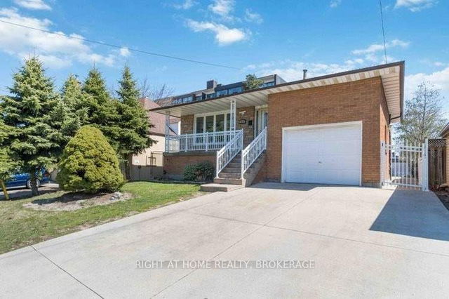 11 Lawfield Drive