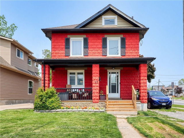 17 Herrick Avenue