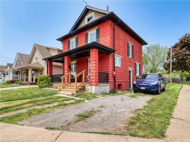 17 Herrick Avenue