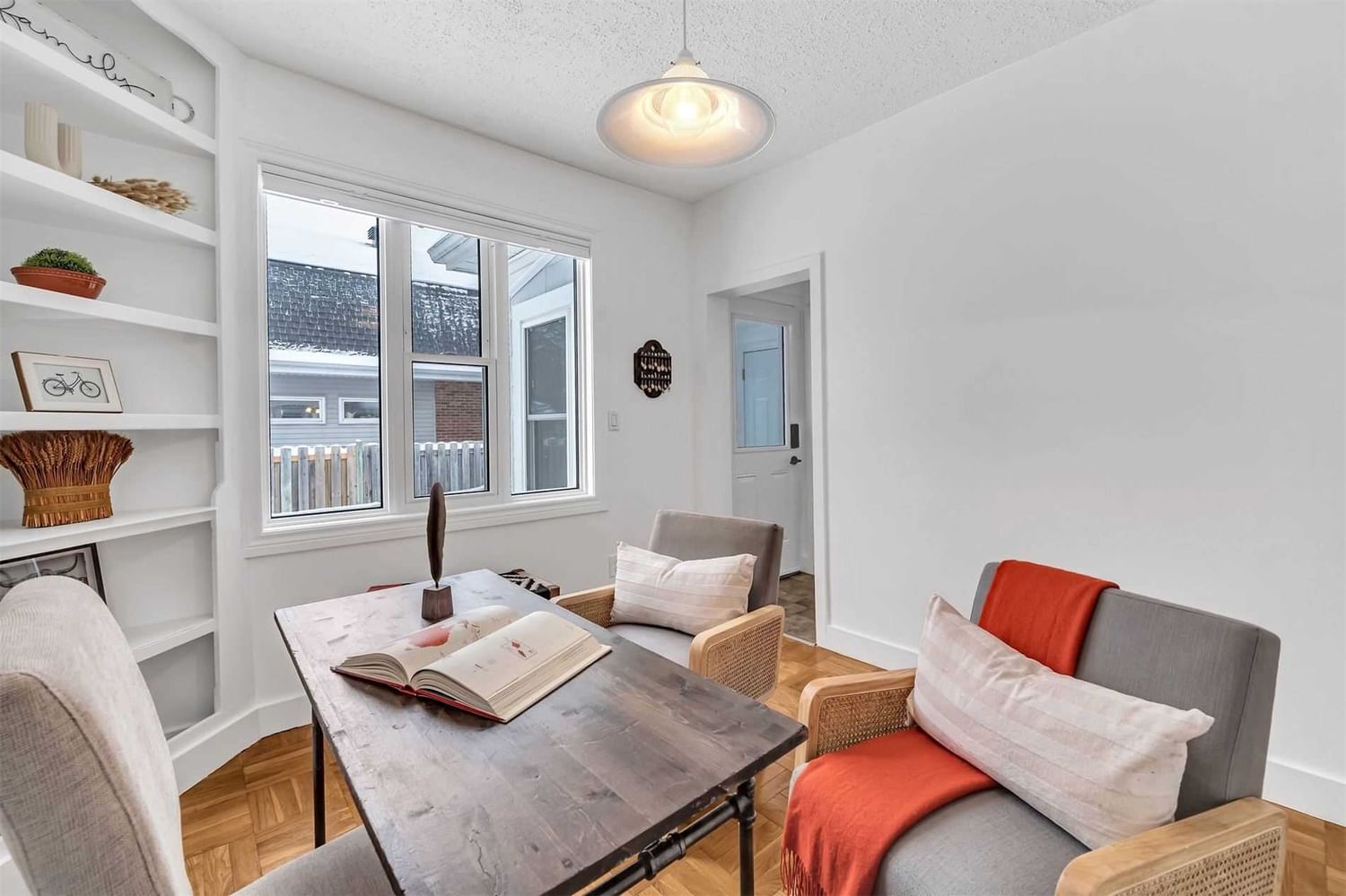 Listing Image 22