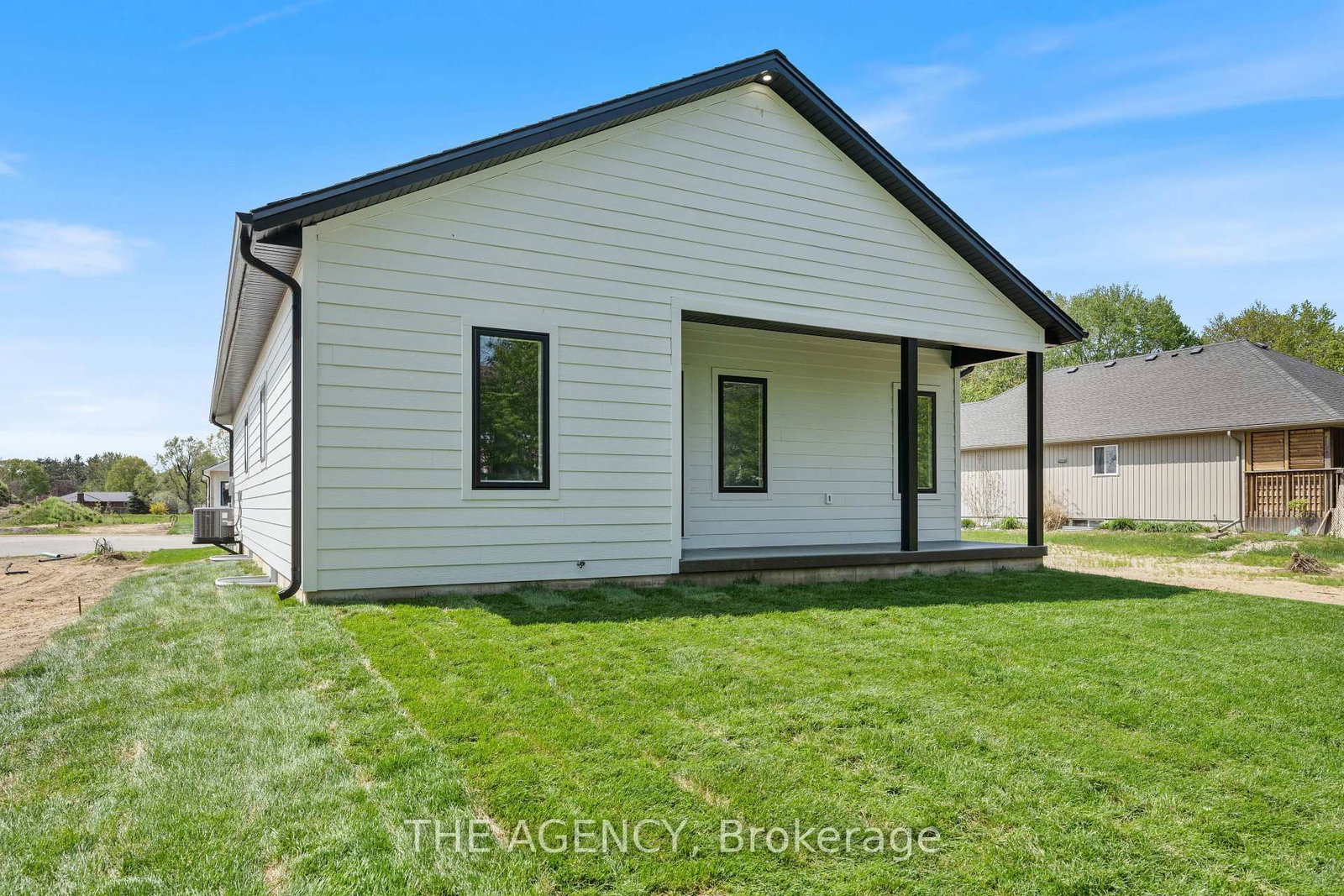 Listing Image 7