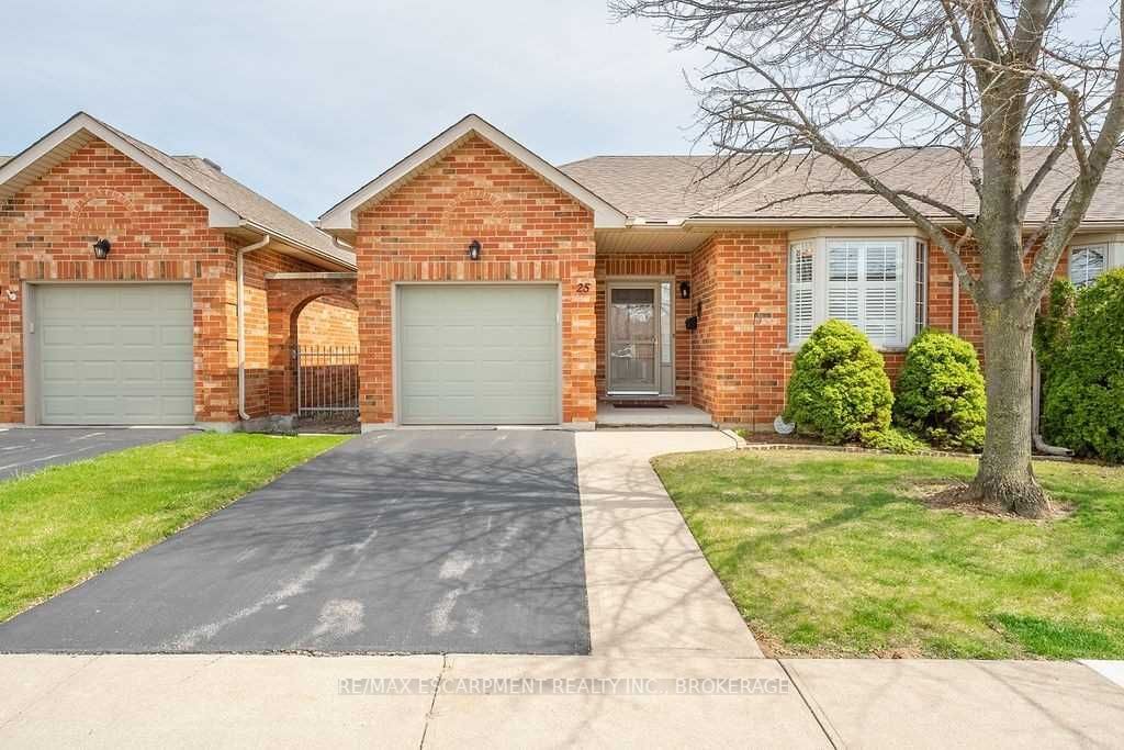 Townhouse sold at 25 Twentyplace Boulevard, Hamilton, Twenty Place, L0R 1W0 - MLS: X6045347