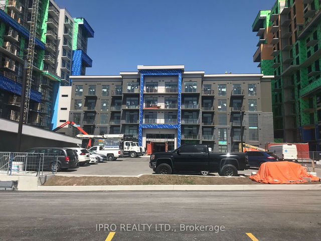 123 - 460 Dundas Street