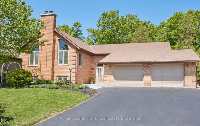1841 Parkwood Circle