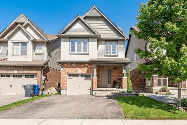 155 Couling Crescent