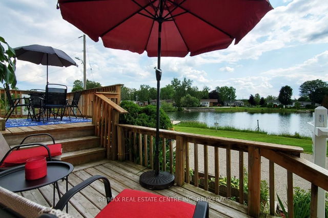 27 Trillium Beach Drive