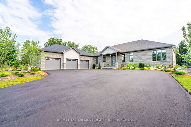 1514 Centre Road